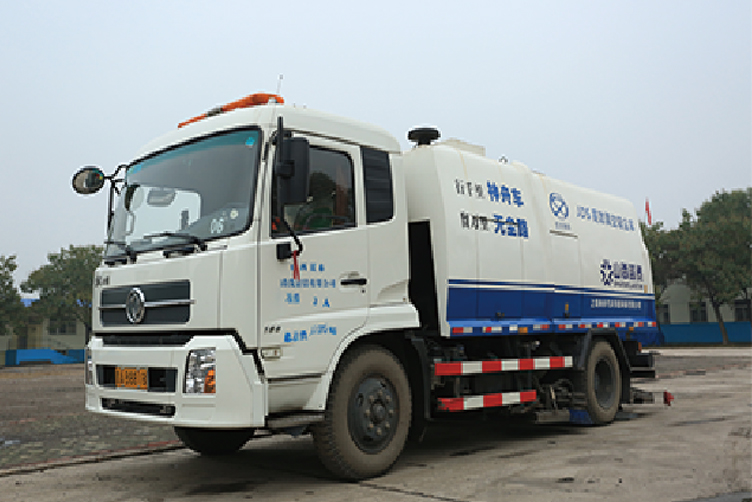 上海神舟8吨吸尘车
